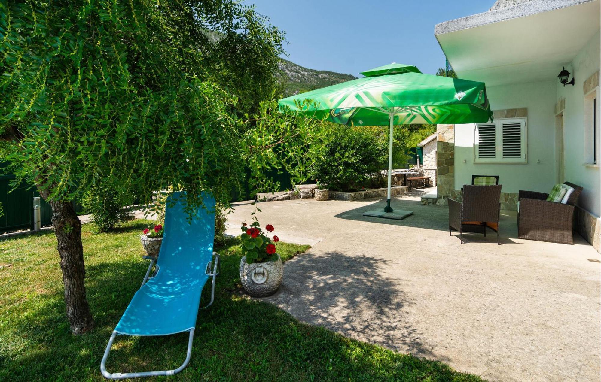 Cozy Home In Podaspilje With Kitchen Svinisce Exteriér fotografie